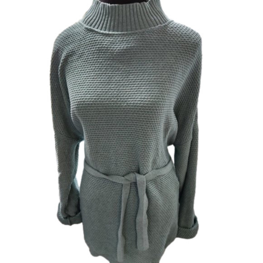 P249. Free People Beach Mint Green sweater/cover-up/tunic |L